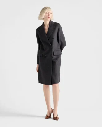 Abrigo de doble botonadura en cashwool