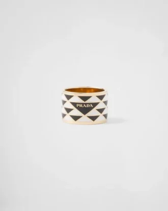 Anillo de metal esmaltado