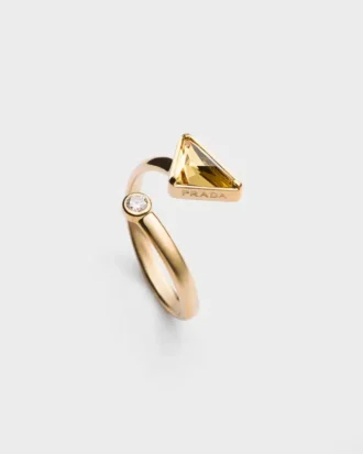 Anillo Eternal Gold Contraria en oro amarillo con diamante y cuarzo verde