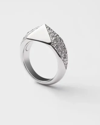 Anillo Eternal Gold en oro blanco con diamantes Anillo Eternal Gold en oro blanco con diamantes