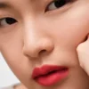 Barra de labios mate suave Prada Monochrome – R127 – Carminio