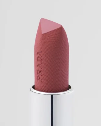 Barra de labios Prada Monochrome Hyper Matte – P59 – Amarena Barra de labios Prada Monochrome Hyper Matte – P59 – Amarena