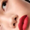 Barra de labios Prada Monochrome Hyper Matte – R28 – Fuoco Barra de labios Prada Monochrome Hyper Matte – R28 – Fuoco
