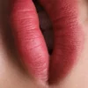 Barra de labios Prada Monochrome Soft Matte – B102 – Sienne Barra de labios Prada Monochrome Soft Matte – B102 – Sienne