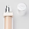 Base de maquillaje optimizadora de la piel Prada Reveal – Lw10 – Claro cálido Base de maquillaje optimizadora de la piel Prada Reveal – Lw10 – Claro cálido