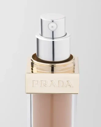 Base de maquillaje optimizadora de la piel Prada Reveal – Lw15 – Claro cálido
