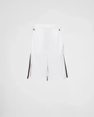 Bermudas Piqua con costuras de cinta