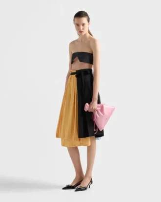 Bolsita Prada Wish de seda duquesa