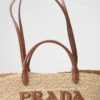 Bolso de compras grande de rafia y cuero Bolso de compras grande de rafia y cuero