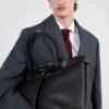 Bolso de cuero con hebilla y cinturón de Prada Bolso de cuero con hebilla y cinturón de Prada
