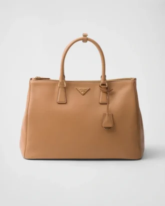 Bolso de cuero extragrande con hebilla de Prada