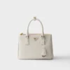 Bolso de cuero mediano Prada Galleria Bolso de cuero mediano Prada Galleria