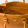 Bolso de cuero mediano Prada Galleria Bolso de cuero mediano Prada Galleria
