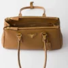 Bolso de cuero mediano Prada Galleria Bolso de cuero mediano Prada Galleria