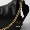 Bolso de cuero Prada Re-Edition 2005 Bolso de cuero Prada Re-Edition 2005