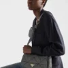 Bolso de hombro acolchado de Re-Nylon Bolso de hombro acolchado de Re-Nylon