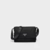 Bolso de hombro acolchado pequeño de Re-Nylon Prada Traveller