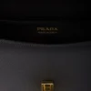 Bolso de hombro con solapa de piel Saffiano