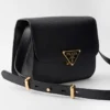 Bolso de hombro con solapa de piel Saffiano