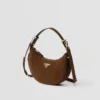 Bolso de hombro de gamuza Prada Arqua Bolso de hombro de gamuza Prada Arqua