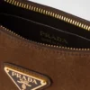 Bolso de hombro de gamuza Prada Arqua Bolso de hombro de gamuza Prada Arqua