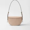 Bolso de hombro de piel Prada Arqua con solapa Bolso de hombro de piel Prada Arqua con solapa