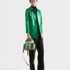 Bolso de hombro de Re-Nylon envejecido y cuero Bolso de hombro de Re-Nylon envejecido y cuero