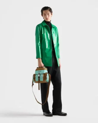 Bolso de hombro de Re-Nylon envejecido y cuero