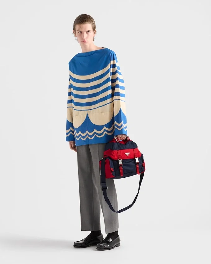 Bolso de hombro de Re-Nylon y cuero Bolso de hombro de Re-Nylon y cuero