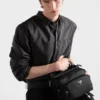 Bolso de hombro de Re-Nylon y cuero Bolso de hombro de Re-Nylon y cuero
