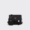 Bolso de hombro de Re-Nylon y piel Saffiano Bolso de hombro de Re-Nylon y piel Saffiano