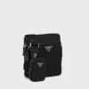 Bolso de hombro de Re-Nylon y piel Saffiano Bolso de hombro de Re-Nylon y piel Saffiano