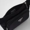 Bolso de hombro de Re-Nylon y piel Saffiano Bolso de hombro de Re-Nylon y piel Saffiano