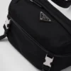 Bolso de hombro de Re-Nylon y piel Saffiano Bolso de hombro de Re-Nylon y piel Saffiano