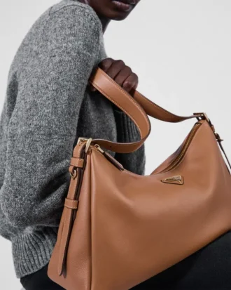 Bolso de hombro grande de cuero Prada Aimae