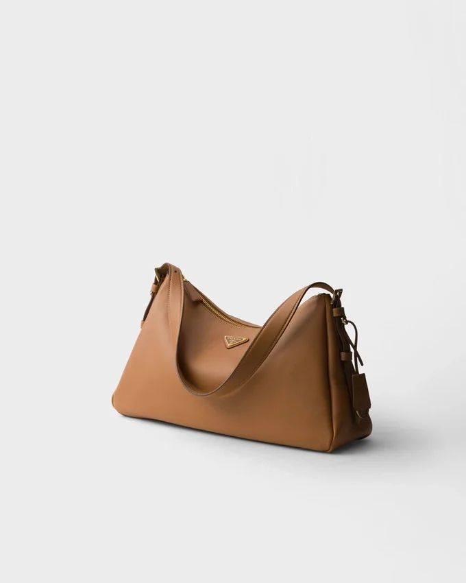 Bolso de hombro grande de cuero Prada Aimae Bolso de hombro grande de cuero Prada Aimae