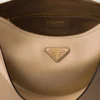 Bolso de hombro grande de cuero Prada Aimae Bolso de hombro grande de cuero Prada Aimae