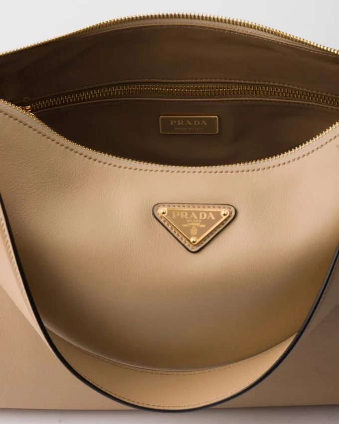 Bolso de hombro grande de cuero Prada Aimae Bolso de hombro grande de cuero Prada Aimae