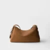 Bolso de hombro grande de cuero Prada Aimae Bolso de hombro grande de cuero Prada Aimae