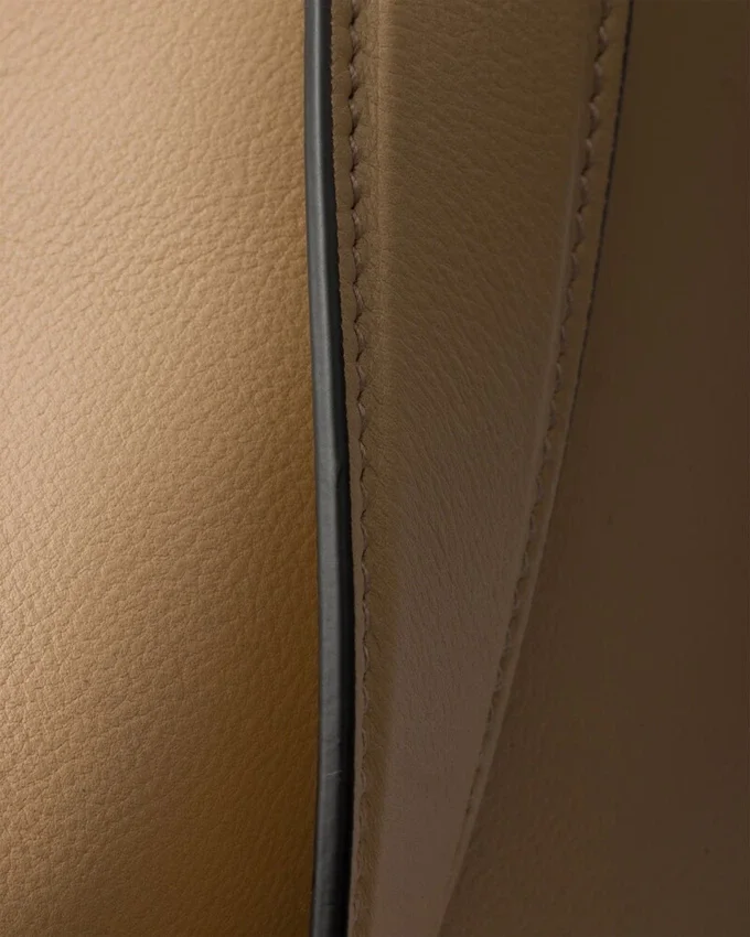 Bolso de hombro grande de cuero Prada Aimae Bolso de hombro grande de cuero Prada Aimae