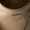 Bolso de hombro grande de cuero Prada Aimae Bolso de hombro grande de cuero Prada Aimae