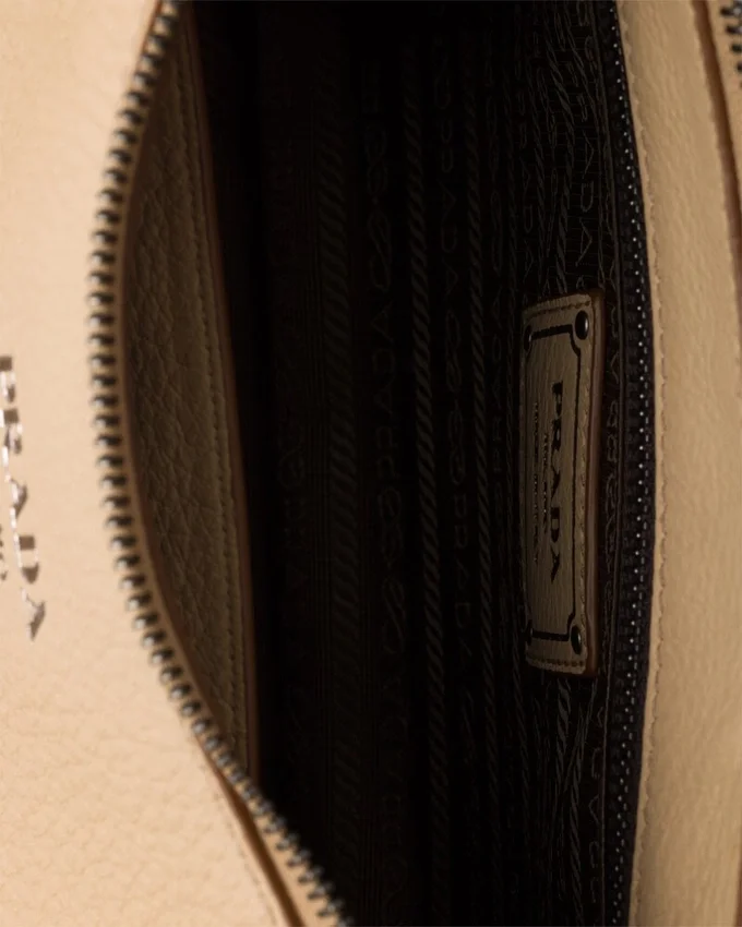 Bolso de hombro grande de cuero Prada Aimae Bolso de hombro grande de cuero Prada Aimae