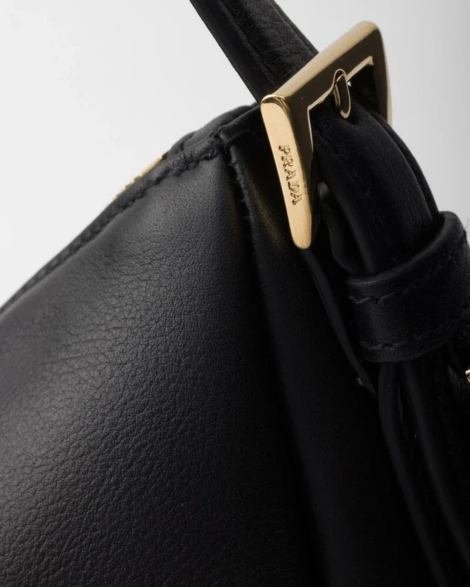 Bolso de hombro grande de cuero Prada Aimae Bolso de hombro grande de cuero Prada Aimae
