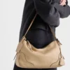 Bolso de hombro grande de cuero Prada Aimae Bolso de hombro grande de cuero Prada Aimae
