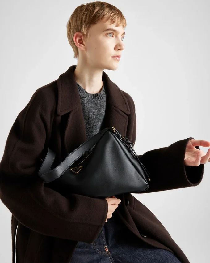 Bolso de hombro grande de cuero Prada Aimae Bolso de hombro grande de cuero Prada Aimae