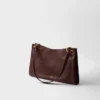 Bolso de hombro grande de cuero Prada Etude Bolso de hombro grande de cuero Prada Etude