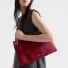 Bolso de hombro grande de cuero Prada Etude Bolso de hombro grande de cuero Prada Etude