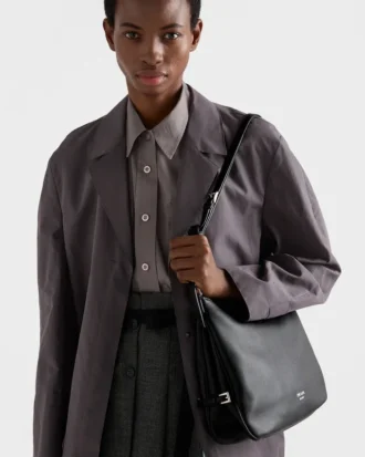 Bolso de hombro grande de cuero Prada Fold