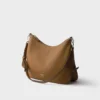 Bolso de hombro grande de cuero Prada Fold Bolso de hombro grande de cuero Prada Fold