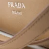 Bolso de hombro grande de cuero Prada Fold Bolso de hombro grande de cuero Prada Fold